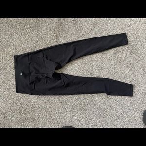 Black Wunder Under lululemon leggings